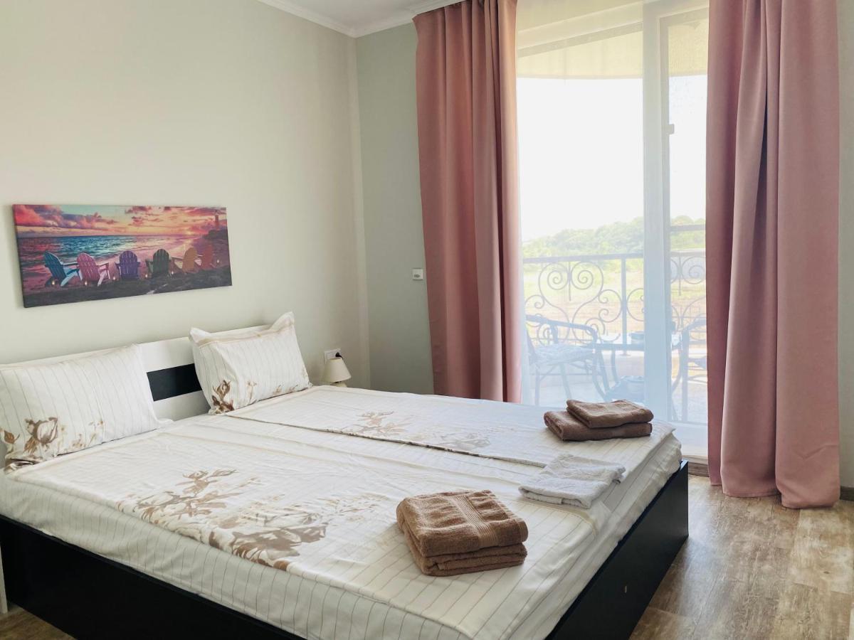 צ'רנומורץ Apartments In Complex Sunny Island Deluxe מראה חיצוני תמונה