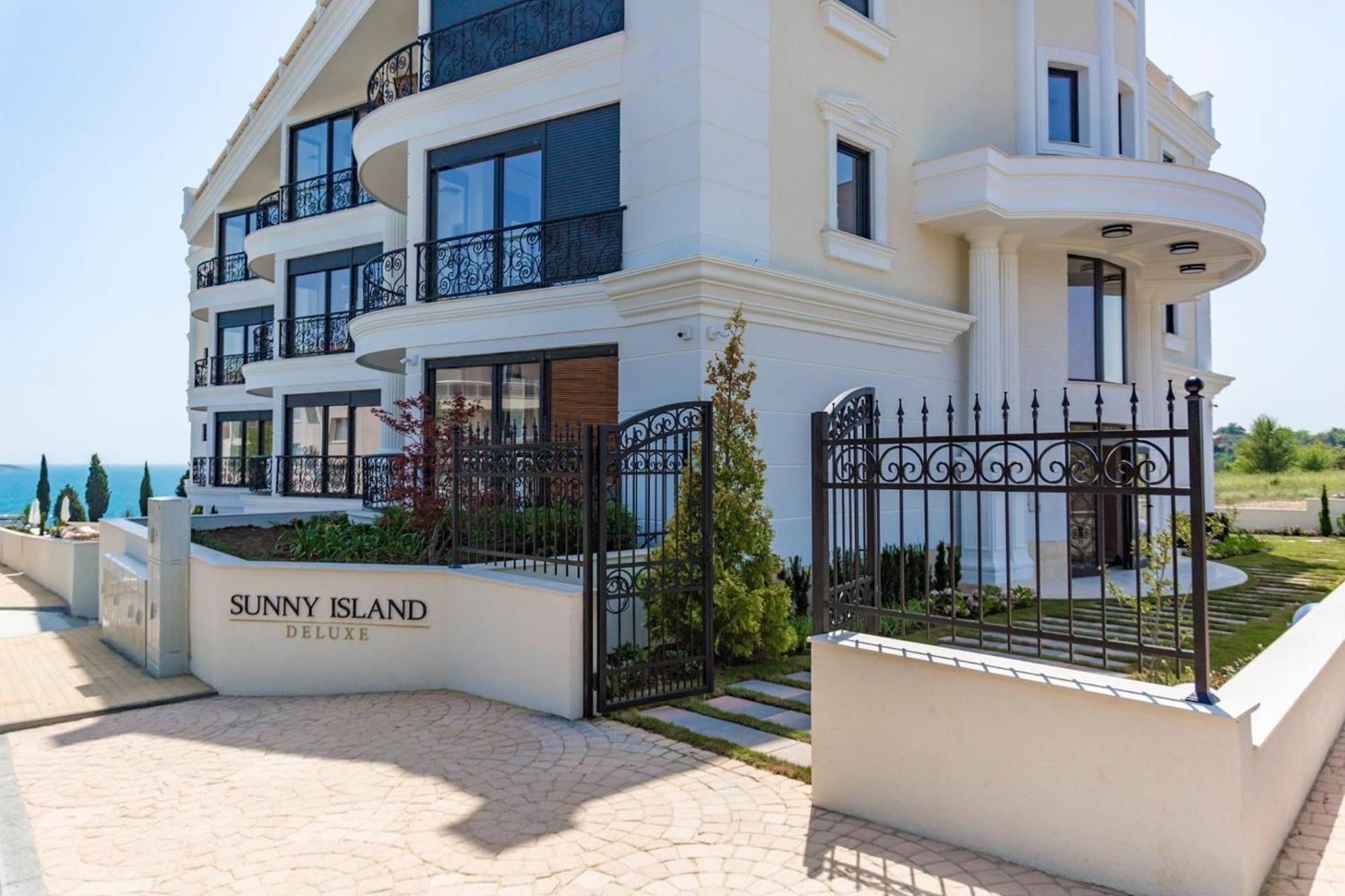 צ'רנומורץ Apartments In Complex Sunny Island Deluxe מראה חיצוני תמונה