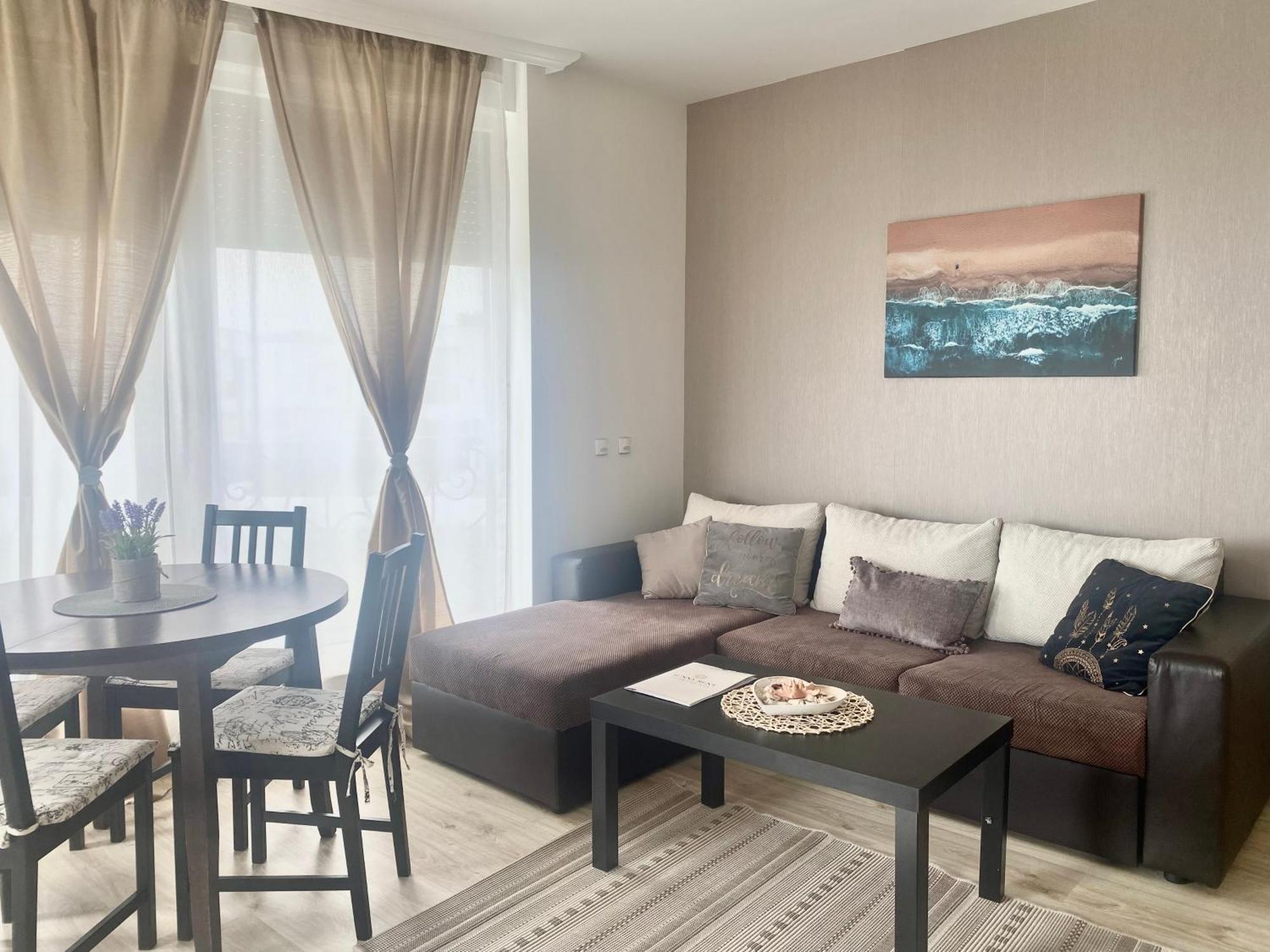 צ'רנומורץ Apartments In Complex Sunny Island Deluxe מראה חיצוני תמונה