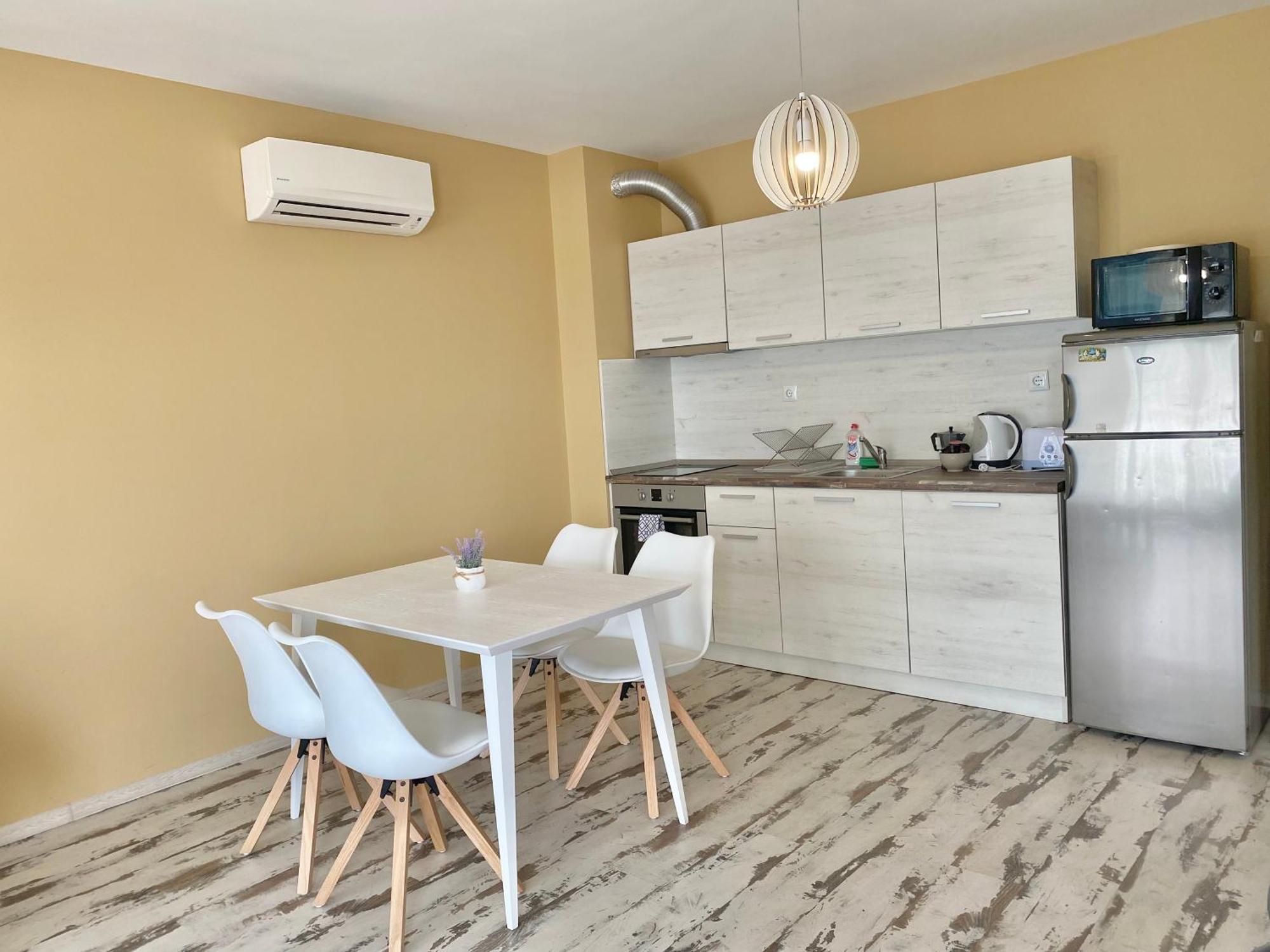 צ'רנומורץ Apartments In Complex Sunny Island Deluxe מראה חיצוני תמונה