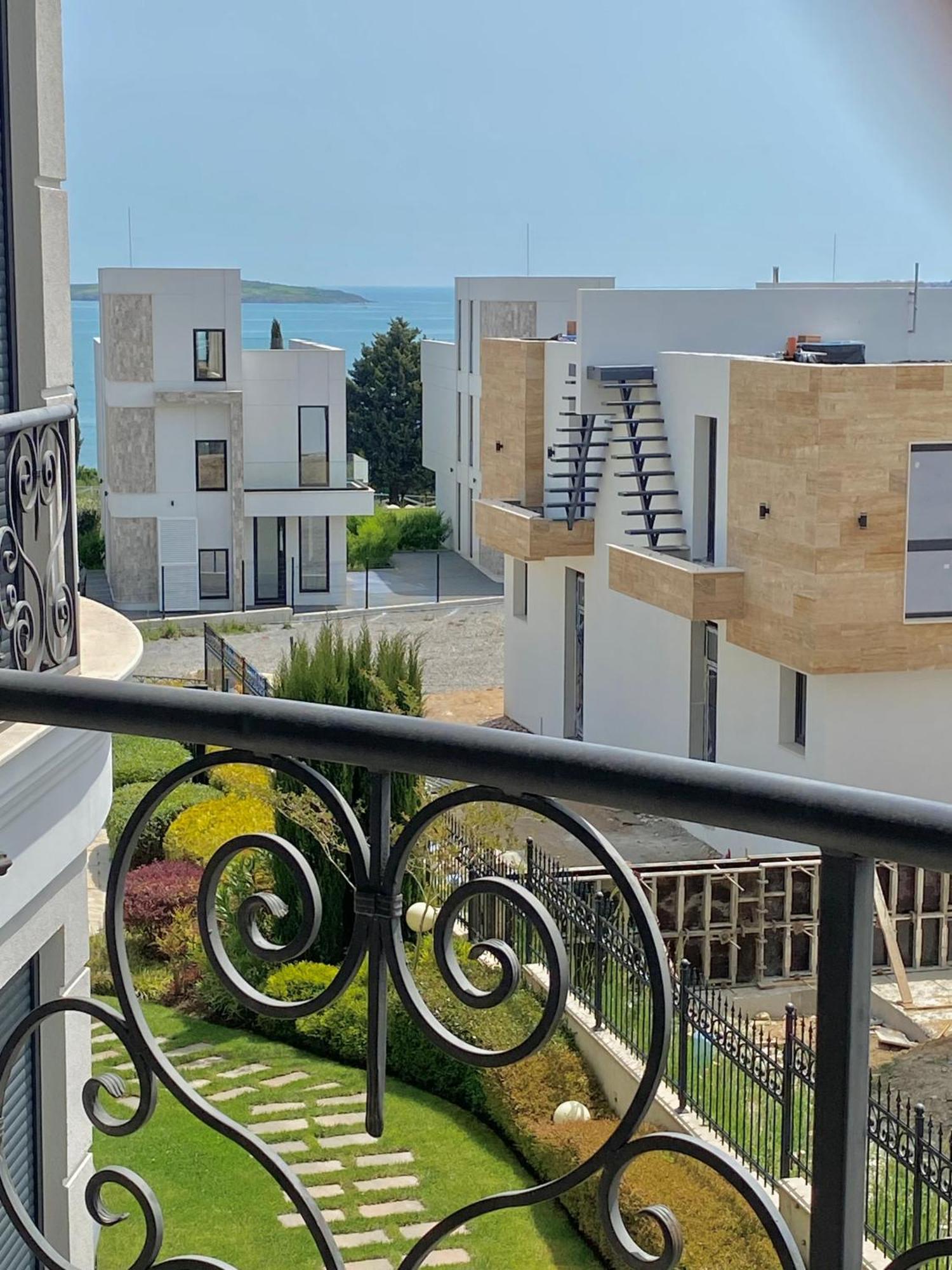 צ'רנומורץ Apartments In Complex Sunny Island Deluxe מראה חיצוני תמונה